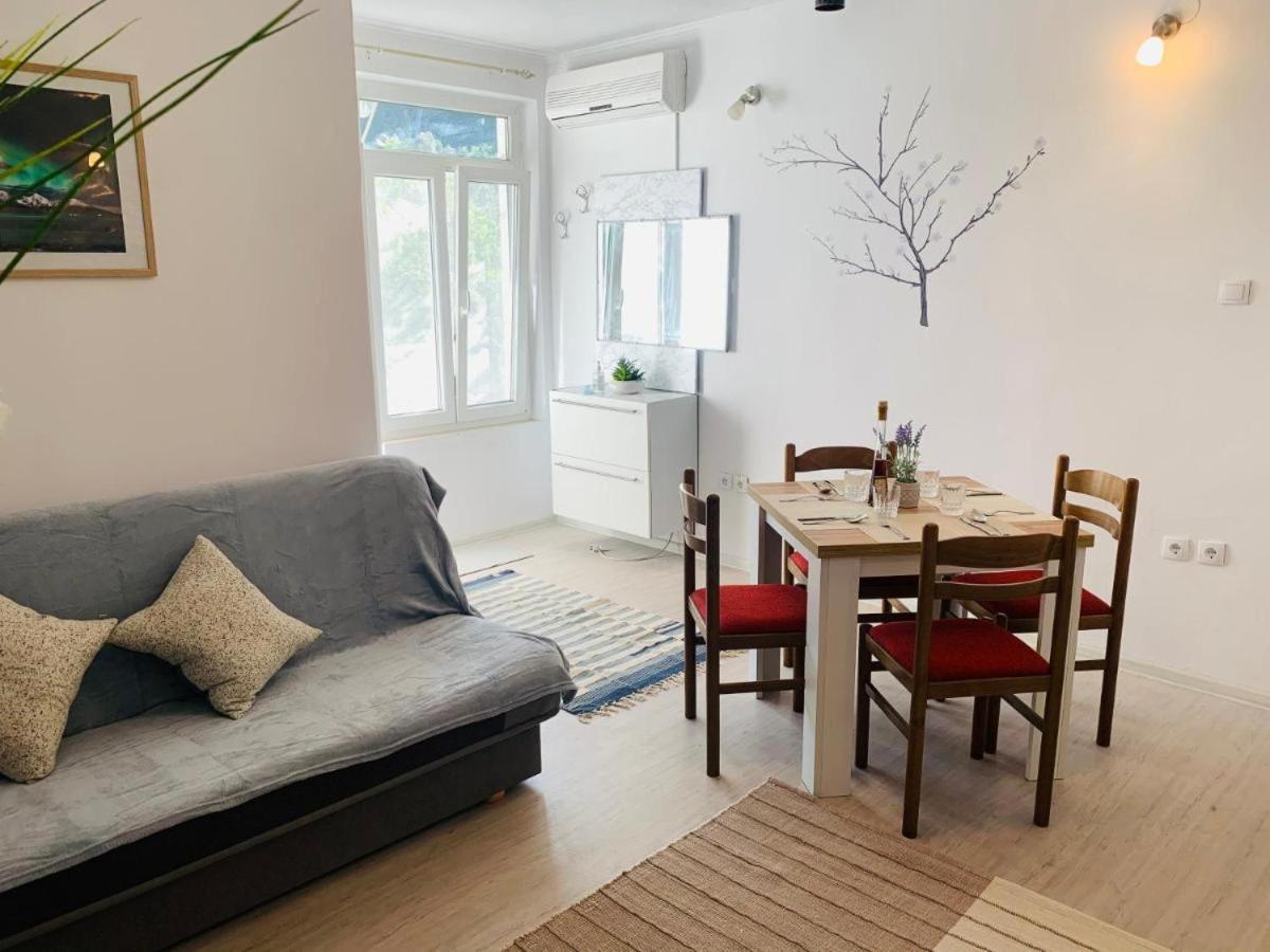 Апартаменты Apartman Flora'S Garden Корчула Экстерьер фото
